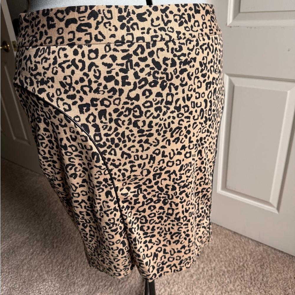 Torrid Leopard Print Skirt- Black and Tan- Size 24